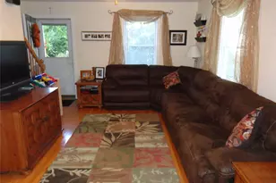 271 Lilac Ln, Smithtown, NY 11787 - Photo 7