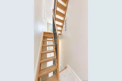 6 Amador Street, New York, NY 10303 - Photo 19