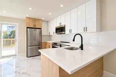 6 Amador Street, New York, NY 10303 - Photo 5