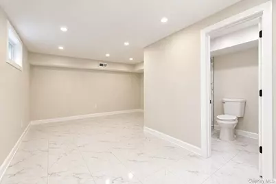 6 Amador Street, New York, NY 10303 - Photo 21