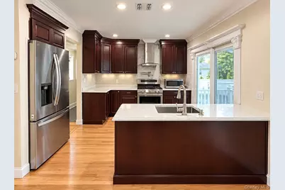 108 Forsythia Lane, North Babylon, NY 11703 - Photo 9