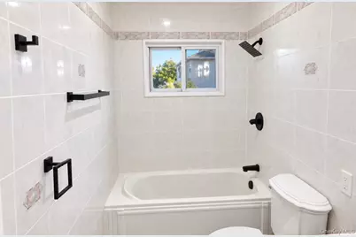 108 Forsythia Lane, North Babylon, NY 11703 - Photo 17