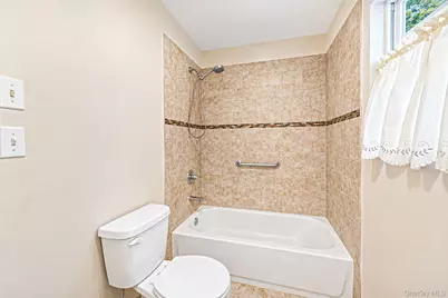 13 Glenmore Avenue, Brentwood, NY 11717 - Photo 31