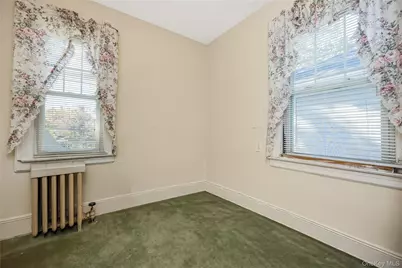 81 Marshall Avenue, Floral Park, NY 11001 - Photo 21