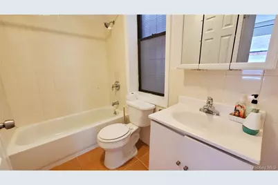 1321 Castle Hill Avenue, Bronx, NY 10462 - Photo 7
