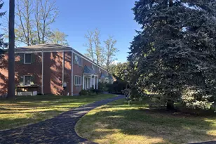 590 Bedford Rd, Pleasantville, NY 10570 - Photo 3