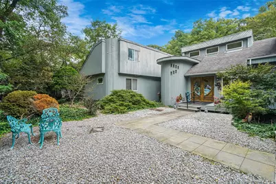 271 Bread and Cheese Hollow Road, Northport, NY 11768 - Photo 3