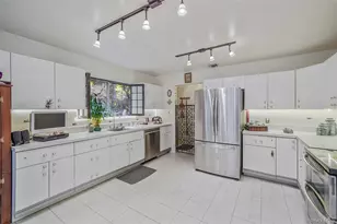 271 Bread and Cheese Hollow Rd, Northport, NY 11768 - Photo 9