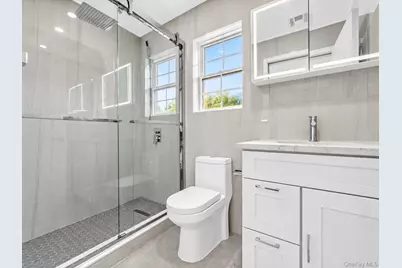 918 N 6th Street, New Hyde Park, NY 11040 - Photo 25