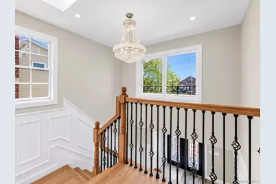 918 N 6th Street, New Hyde Park, NY 11040 - Photo 15
