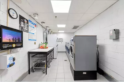 1065 Park Avenue #19C, New York, NY 10128 - Photo 11