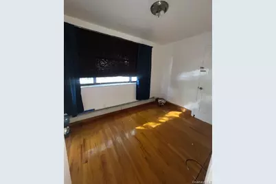 13243 114th Place, Ozone Park, NY 11420 - Photo 7