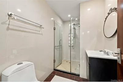 132-29 Blossom Avenue #4H, Flushing, NY 11355 - Photo 17