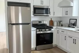 11 Doges Promenade, Copiague, NY 11726 - Photo 9