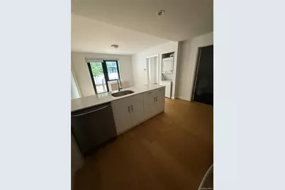 402 E 118th Street #1A, New York, NY 10035 - Photo 3