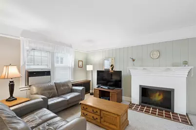 85 Magnolia Avenue, Floral Park, NY 11001 - Photo 9