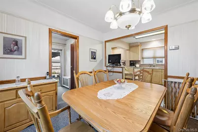 85 Magnolia Avenue, Floral Park, NY 11001 - Photo 15