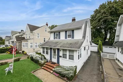 85 Magnolia Avenue, Floral Park, NY 11001 - Photo 3