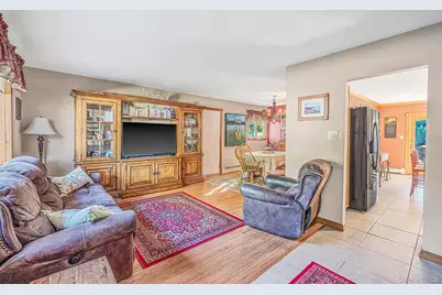 116 Avenue B, Holbrook, NY 11741 - Photo 3