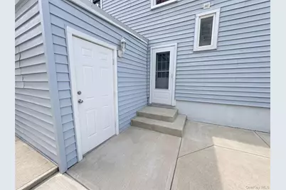 17 Kenmore Road, Valley Stream, NY 11581 - Photo 33