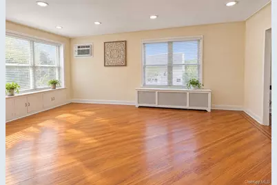 17 Kenmore Road, Valley Stream, NY 11581 - Photo 5