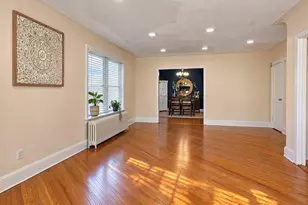 17 Kenmore Rd, Valley Stream, NY 11581 - Photo 7