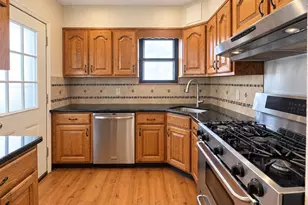 17 Kenmore Rd, Valley Stream, NY 11581 - Photo 11