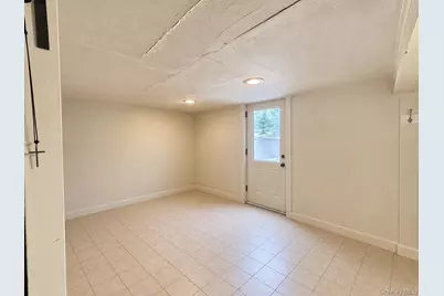 17 Kenmore Road, Valley Stream, NY 11581 - Photo 37