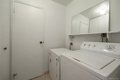 5 Downing Place #D, Poughkeepsie, NY 12603 - Photo 15