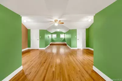 8 Soundview Terrace #8, Bronx, NY 10465 - Photo 11