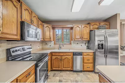 247 Orourke Street, Brentwood, NY 11717 - Photo 23