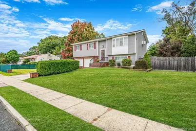 247 Orourke Street, Brentwood, NY 11717 - Photo 3