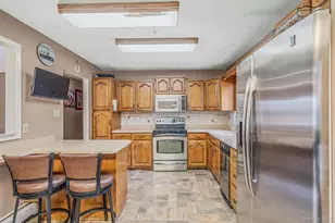 247 O Rourke St, Brentwood, NY 11717 - Photo 19