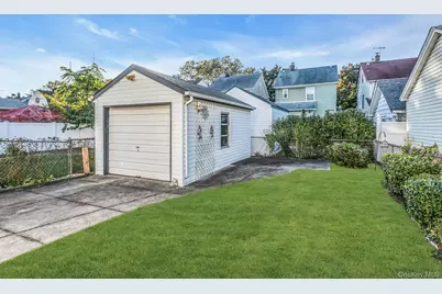 8908 240th Street, Bellerose, NY 11426 - Photo 19