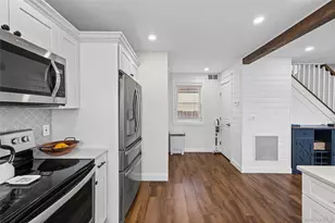 388 Lincoln Ave, Sayville, NY 11782 - Photo 7