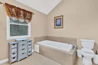 25 Pashen Place, Dix Hills, NY 11746 - Photo 15