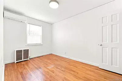 7351 Utopia Parkway, Fresh Meadows, NY 11366 - Photo 15