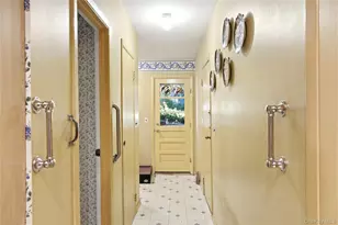 30 Manor Rd N, Greenlawn, NY 11740 - Photo 27