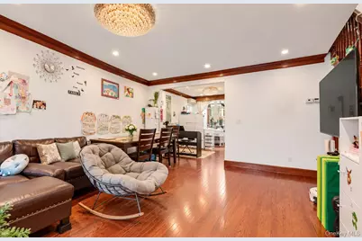 69-06 Fresh Meadow Ln, Fresh Meadows, NY 11365 - Photo 5
