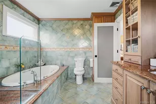 371 E Shore Rd, Lindenhurst, NY 11757 - Photo 35