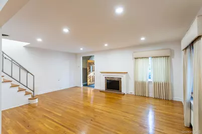 186-33 Henley Road, Jamaica, NY 11432 - Photo 3