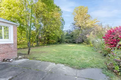 186-33 Henley Road, Jamaica, NY 11432 - Photo 17