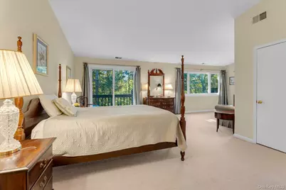 81 Lisa Drive, Northport, NY 11768 - Photo 15