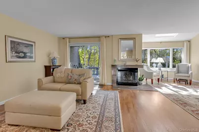 81 Lisa Drive, Northport, NY 11768 - Photo 5
