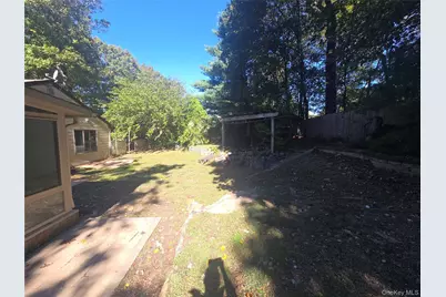 8 Pike Court, Northport, NY 11768 - Photo 15