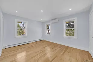 136-11 220th Pl, Springfield Gardens, NY 11413 - Photo 11