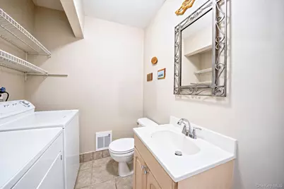 82 Rhett Court, Commack, NY 11725 - Photo 17