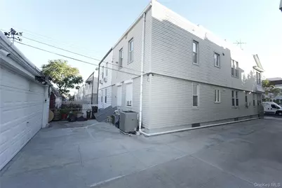 7836 84th Street, Glendale, NY 11385 - Photo 19