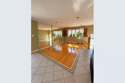 12515 11th Avenue, College Point, NY 11356 - Photo 3