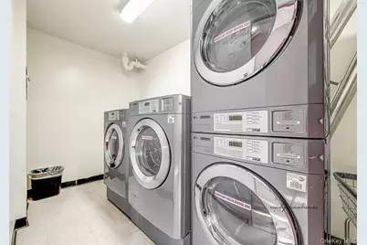 150-38 Union Turnpike #11N, Flushing, NY 11367 - Photo 3